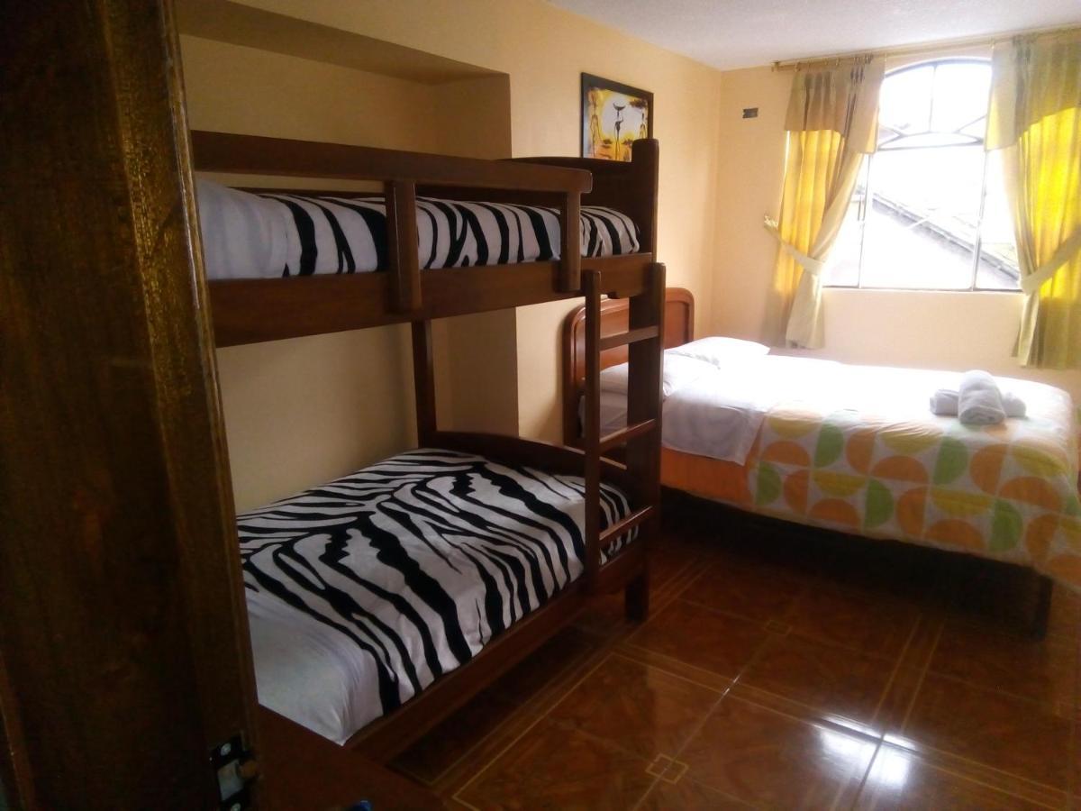 Hotel Amazonia Y Sol Banos  Exterior photo