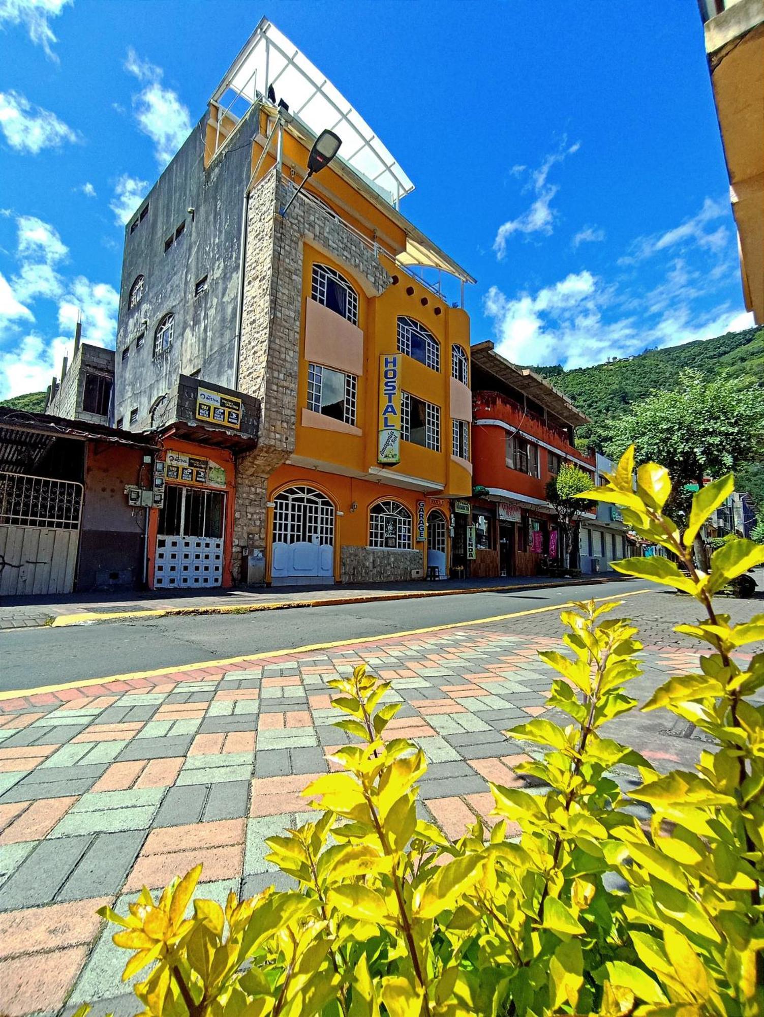 Hotel Amazonia Y Sol Banos  Exterior photo